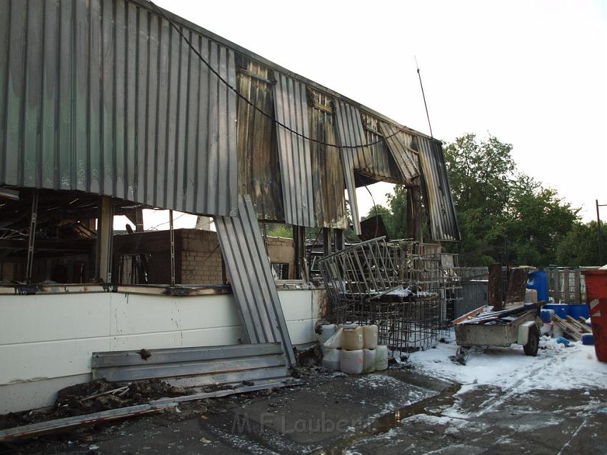 Feuer Halle Siegburg Gewerbegebiet Zange P031.JPG